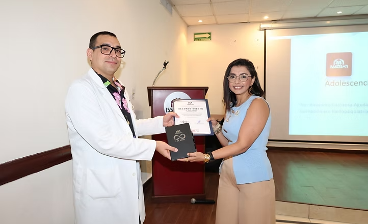 Conmemora Isssteson día de concienciación sobre el autismo con evento académico