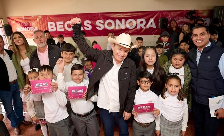 Gobernador Durazo beneficia a familias sonorenses con más becas, más apoyos y menos gastos