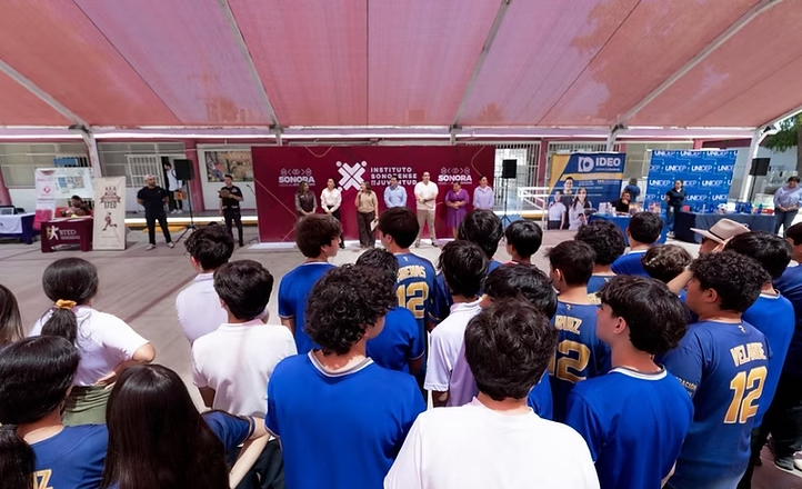 Gobierno de Sonora acerca oferta educativa a estudiantes con Feria Educativa