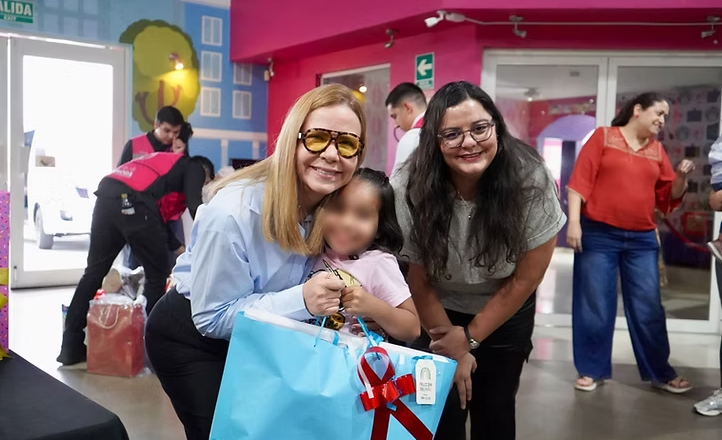 Encabeza Rocío Chávez festejo del Día de la Niñez en DIF Sonora