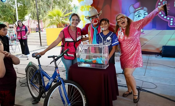 Gobierno de Sonora celebra a las niñas y los niños con festejo en el Parque Infantil