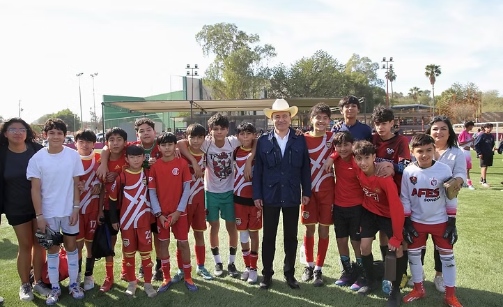 Gobernador Durazo forja futuros líderes del deporte con Mundialito Escolar 2026