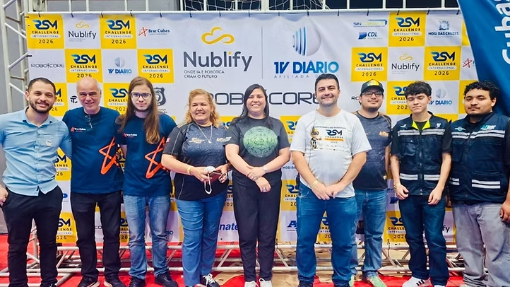 Participan estudiantes sonorenses en torneo internacional de robótica en Brasil: Universidad Tecnológica de SLRC