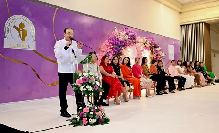 Gobernador Durazo reconoce a madres trabajadoras al servicio del Gobierno de Sonora