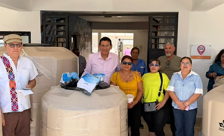 Ayuntamiento de Empalme entrega tinacos subsidiados a través del programa Mariana Trinitaria