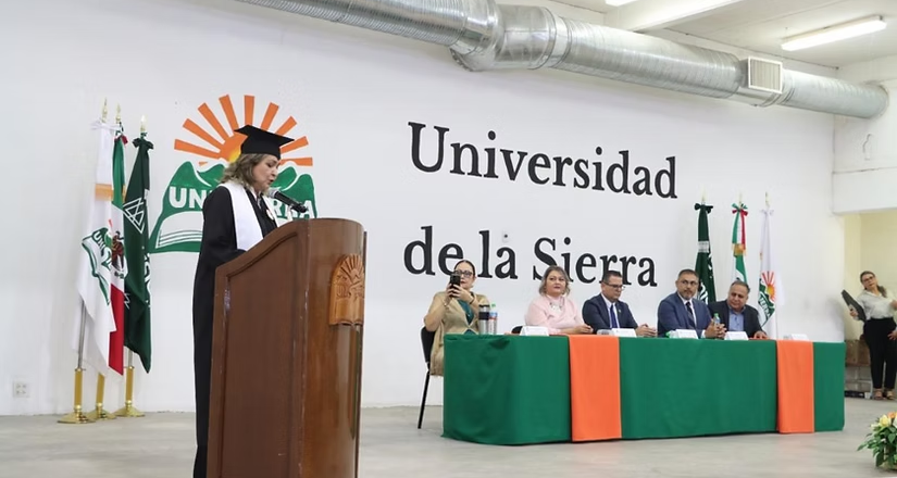 Egresa primera generación de la Licenciatura en Administración Modalidad No Escolarizada de Unisierra