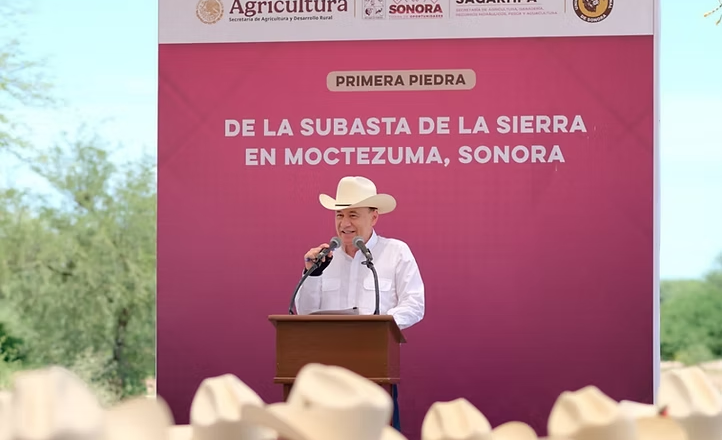 Con apoyo de presidenta Sheinbaum, Gobernador Durazo inicia construcción de Subasta ganadera de la sierra en Moctezuma