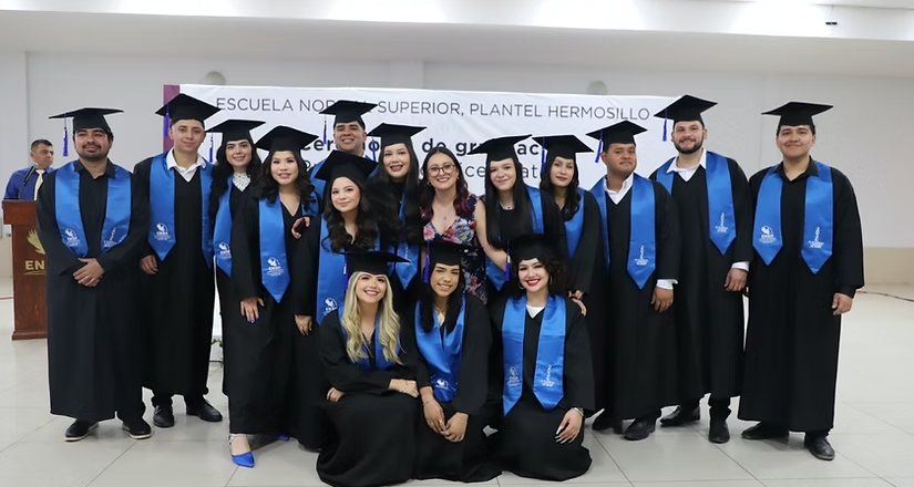 Más de 800 estudiantes egresan de Escuelas Normales y UPN de Sonora: Creson