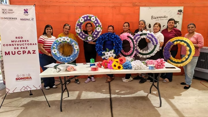 Mujeres Constructoras de Paz aprenden oficios que contribuyen a su economía familiar